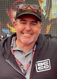 Sean Woodside's Instagram, Twitter & Facebook