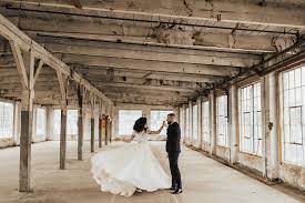 The Cracker Factory Wedding By Rachel Liz Photography Verve Event Co Cracker Factory Wedding Factory Wedding Wedding Venue Upstate Ny Nyc Wedding Venues