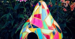15 Whimsical Handmade Birdhouse And Feeder Designs To Liven Up Your Garden Gourds Birdhouse Painted Gourds Handmade Birdhouses