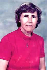 Dolly Cole's Instagram, Twitter & Facebook