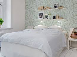 Decorez Le Mur Au Dessus De Votre Lit Elle Decoration Deco Chambre Decoration Dessus De Lit Decoration Mur