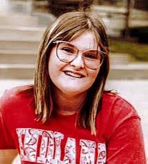 Karen Cosner's Instagram, Twitter & Facebook