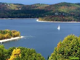 Explore The Missouri Ozark Mountains Table Rock Lake Ozark Mountains Table Rock Lake Missouri