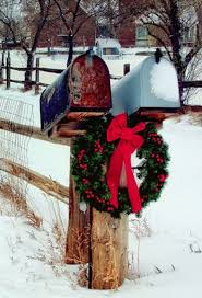 Idee Pour La Decoration Pour Le Court De Noel Jpg 600 883 Pixels Christmas Christmas Spirit Christmas Wreaths