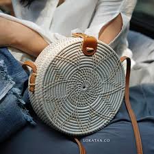 Round White Flower Bali Rattan Bag Etsy Rattan Bag Bamboo Bag Bags