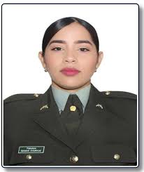 El subintendente Javier, de 33 años, y la patrullera Izamal Andrade, de 24,  fueron capturados y deberán responder ante un juez militar por abandonar su  puesto de trabajo. Según los informes preliminares,