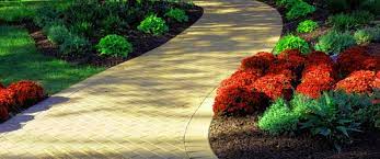 Wonderful world of oz statues. Find The Wizard Of Oz In Holland Michigan Minivan Adventures