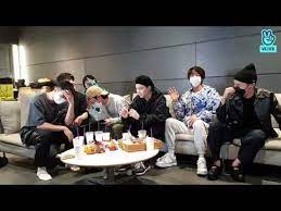 Weverse and vlive will merge in the 1st half of 2022 including live streaming will be adding on weverse soon!! Eng Sub Bts Live Vlive 2021 10 20 Bts Vlive 2021 Youtube