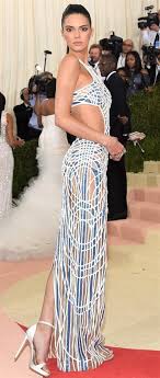 Kendall jenner is a model, reality tv star, and daughter of kris jenner and bruce (now caitlyn) jenner. Kendall Jenner Height Kendall Jenner Age Kendall Jenner Weight Kendall Jenner Net Worth Affairs Salary Family