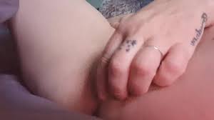 Kiwi Cutie Gets Dirty : Vibrator Anal and Rub Tease