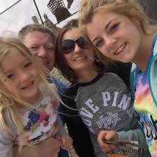 Ryan Specht's Instagram, Twitter & Facebook