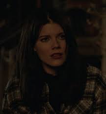 Characters everyone seem to like but I hate : r/shameless