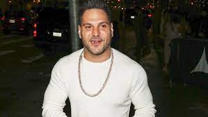 Si vous ne le savez pas. Ronnie Ortiz Magro Kisses New Girlfriend Saffire Matos She S Ig Official Hollywood Life