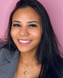 Bianca Wolff's Instagram, Twitter & Facebook