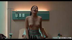 Kat Dovey, Denise Esteban, Sheree, Angela Morena scene in High On S...