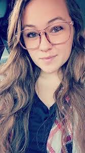 Victoria Bell's Instagram, Twitter & Facebook