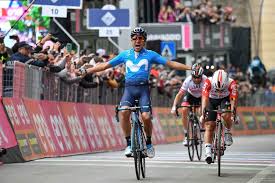 Richard carapaz montenegro es un ciclista profesional ecuatoriano que corre en el conjunto team el pasado 2 de junio de 2019, carapaz hizo historia al proclamarse campeón del giro d'italia, siendo el. Carapaz Wins Giro Stage 4 Roglic Extends Overall Lead