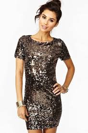 25 Glittery New Years Eve Outfits For Glamorous Gals Fancy Dresses Fashion Gold Sequin Dress