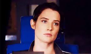 She is best known for her starring role as robin scherbatsky in the cbs sitcom how i met your mother. Frustrated Maria Hill Agents Of Shield Gif Agentsofshield Mariahilll Cobiesmulders Discover Share Gifs