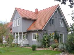 Haus Stuhr An Energy Efficient House To Fall In Love With Here Also The Big Family Finds A Lot Of Space Lowest Energy C In 2020 Haus Graue Hauser Schwedisches Haus