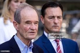 1,782 Brad Drew Photos & High Res Pictures