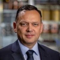 Leon Holst's Instagram, Twitter & Facebook