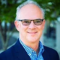 Dee Lovelace's Instagram, Twitter & Facebook