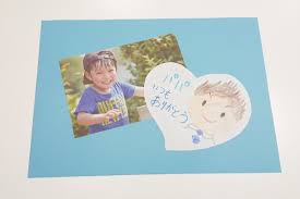 父の日製作アイディア5選 2.1 似顔絵うちわ 2.2 ワイシャツ型メッセージカード 2.3 手作りマグネット 2.4 紙皿フォトプレート 2.5 紙コップでペン立て 3 年長さんにおすすめ!父の日製作アイディア5選 3.1 サービス券 3.2 ポップアップカード 3.3 3.4 ãƒ•ã‚¡ãƒŸãƒªãƒ¼ãƒ‡ãƒ¼ æ¯ã®æ—¥ çˆ¶ã®æ—¥ ã‚'ã‚‚ã£ã¨æ¥½ã—ãã™ã‚‹ãƒ—ãƒ¬ã‚¼ãƒ³ãƒˆè£½ä½œ éŠã³ã®ã‚¢ã‚¤ãƒ‡ã‚¢ ä¿è‚²ã®ãŠä»•äº‹ãƒ¬ãƒãƒ¼ãƒˆ