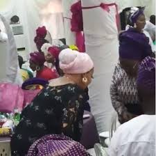 Lizzy anjorin net worth is. Actress Lizzy Anjorin And Tobi Bakre S Mother Dancing Zanku At Femi S Wedding Video Bbnaija Group