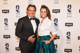 Leontine en hij hebben besloten om een punt achter hun huwelijk van dik 20 jaar te zetten. Komt Het Weer Goed Tussen Marco Borsato En Ex Vrouw Ik Ben Het Nieuwsblad Mobile