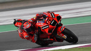 Pecco bagnaia, con 66 puntos, es el nuevo mandamás de la clase reina, debido al hundimiento de fabio quartararo, que ahora suma 64. Bagnaia Takes A Stratospheric Pole In Losail Football24 News English