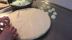 عجينة المورقة أو الرقائق السورية easycookingwithsaloshka youtube arabic food pizza bread cooking videos