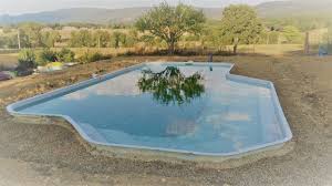 Piscine Avec Magnifique Vue Installee Par Immersion Piscine Bourg En Bresse Immersion Piscines Et Spas Vous Propose De Piscine Modele De Piscine Piscine Spa