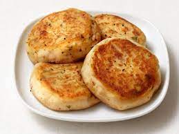Looking For A Good Recipe That Utilizes Left Over Mashed Potatoes Try These Delicious Irish Food Network Recipes Irish Potato Cakes Recipe Potato Cakes Recipe