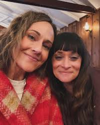 Nikki DeLoachのプロフィール