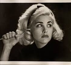 Sherilyn Fenn ( Ruby)