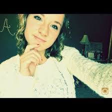 Lindsey Sparkman's Instagram, Twitter & Facebook