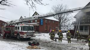 Oshawa fire chief derrick clark told global news five people were transported to hospital with various injuries, including smoke inhalation, cuts and burns. 2 Adults 2 Children Killed In Oshawa House Fire 3 Others In Hospital Ctv News