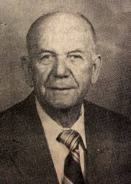 William Milton Spratlin and family From 'CALHOUN COUNTY MISSISSIPPI--A  PICTORIAL HISTORY' (copyright 1997, pgs. 110-111): William Milton Spratlin,  born 1866 in Calhoun County, married Lois Murphree (Father-Charles Elbert  Murphree, Mother-Elizabeth ...