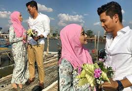 The name ibrahim is a patronymic, and the person should be referred to by the given name, syarizad. Pin Di Brainfood