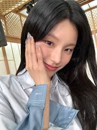 SHOUT OUT TO 우리 믿지!!💕 음악중심 1위를 선물해 준 있지의 비타민 믿지! 오늘도 정말x190212 감사하지!✌️💙  #ITZY #있지 #ITzICY #ICY #MIDZY #믿지