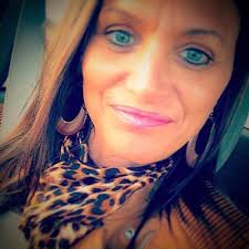 Sandy Dudley's Instagram, Twitter & Facebook