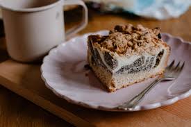 Bereits eingeschränkt das tessiner rezept torta di pane wurde von armen leuten erfunden und wird vom alten brot zu einem feinen kuchen verwandelt. Oma S Mohn Quark Streusel Kuchen Essen Zum Glucklich Sein Antonella S Backblog