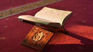The (day) of noise and clamour:what is the (day) of noise and clamour?and what will explain to thee what the (day) of noise and clamour is?(it is) a day wher. Surat Al Qari Ah Arab Latin Dan Artinya