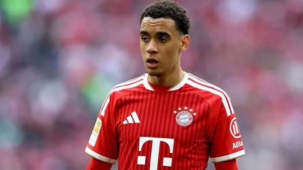 جمال موسيالا غائب عن مباراة افتتاح الدوري الألماني
