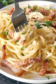 Pasta Carbonara With Bacon Lardons Parmesan Cheese And Eggs If You Like Pasta You Will Love This 20 Mi Easy Carbonara Recipe Bacon Carbonara Carbonara Pasta