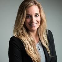 Kelly Wright's Instagram, Twitter & Facebook