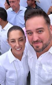 Alex LeBaron González