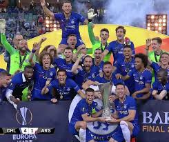 He backs the blues for the champions league trophy. Chelsea Stars In Embarrassing Blunder With Europa League Trophy Football Sport Express Co Uk