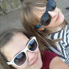 Sandra Dombek (@sava_loves_mimi)